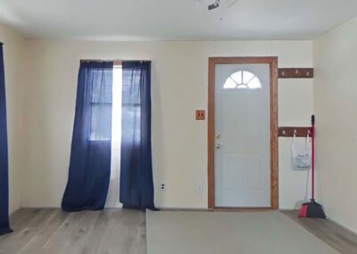 Living Room - 407 7th Ave Sterling IL - Team Flannery